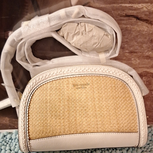 NWT Elegant White and Tan Straw Kate Spade Women's  Bag Wkru 5889 Reiley Straw - Picture 1 of 5